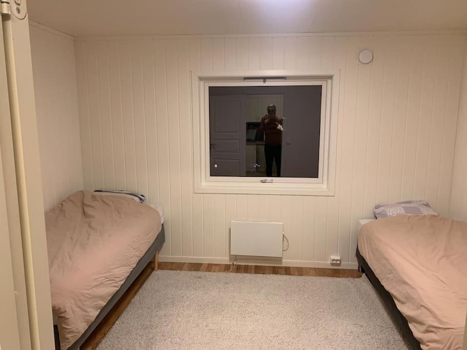 トロムソFin Leilighet I Tromsdalen.アパートメント エクステリア 写真